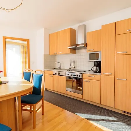 Apartament Avenzio *
